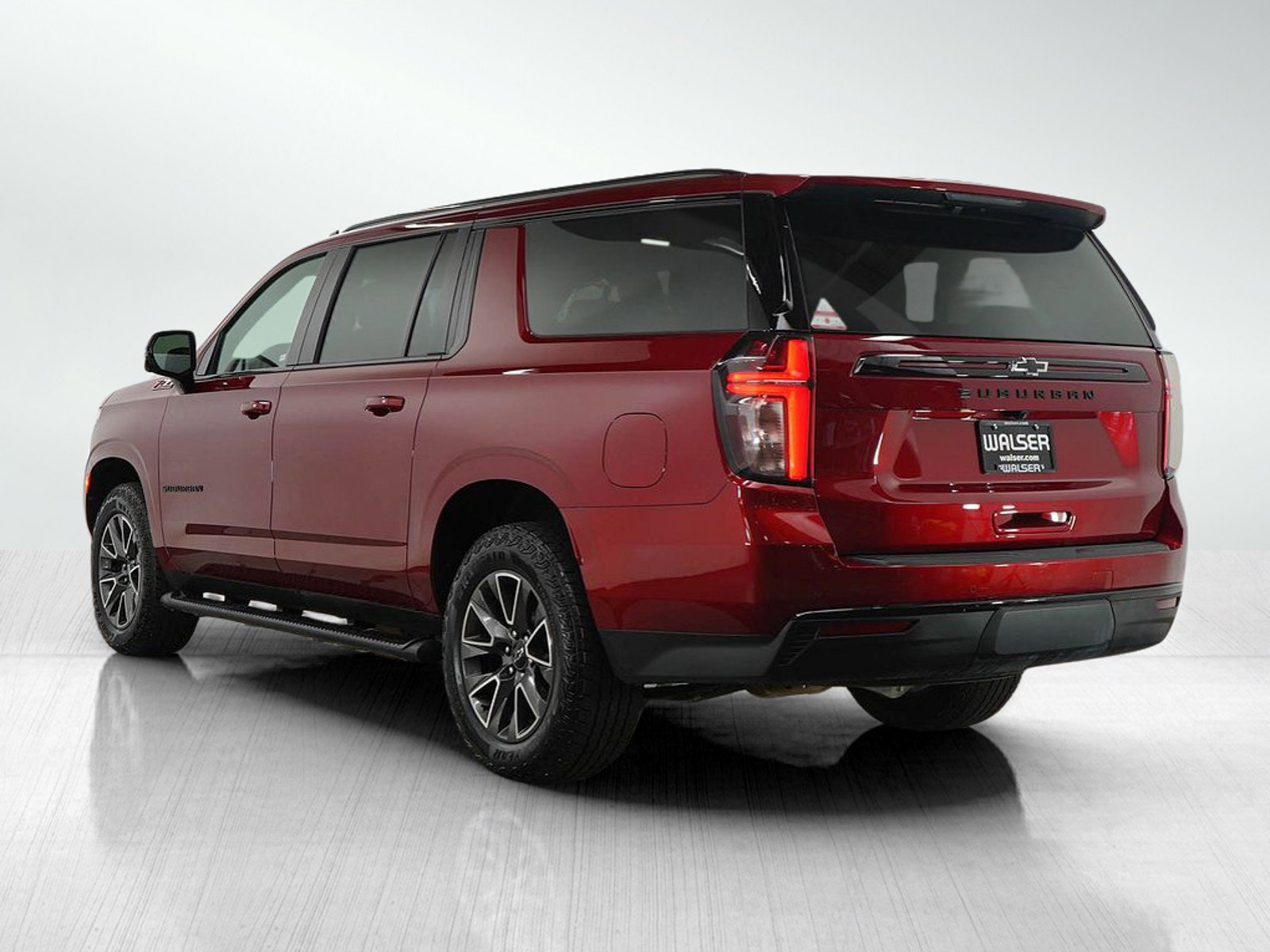 2024 Chevrolet Suburban Z71 photo 3