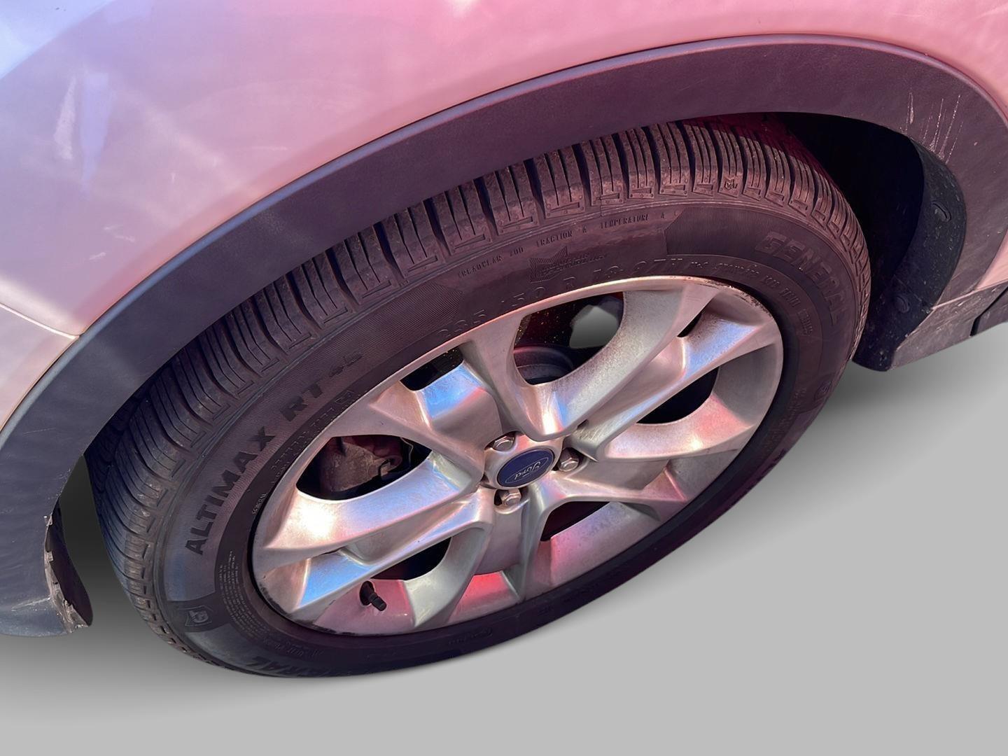 2014 Ford Escape Titanium photo 2