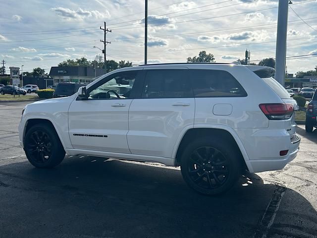 2022 Jeep Cherokee Laredo X photo 9