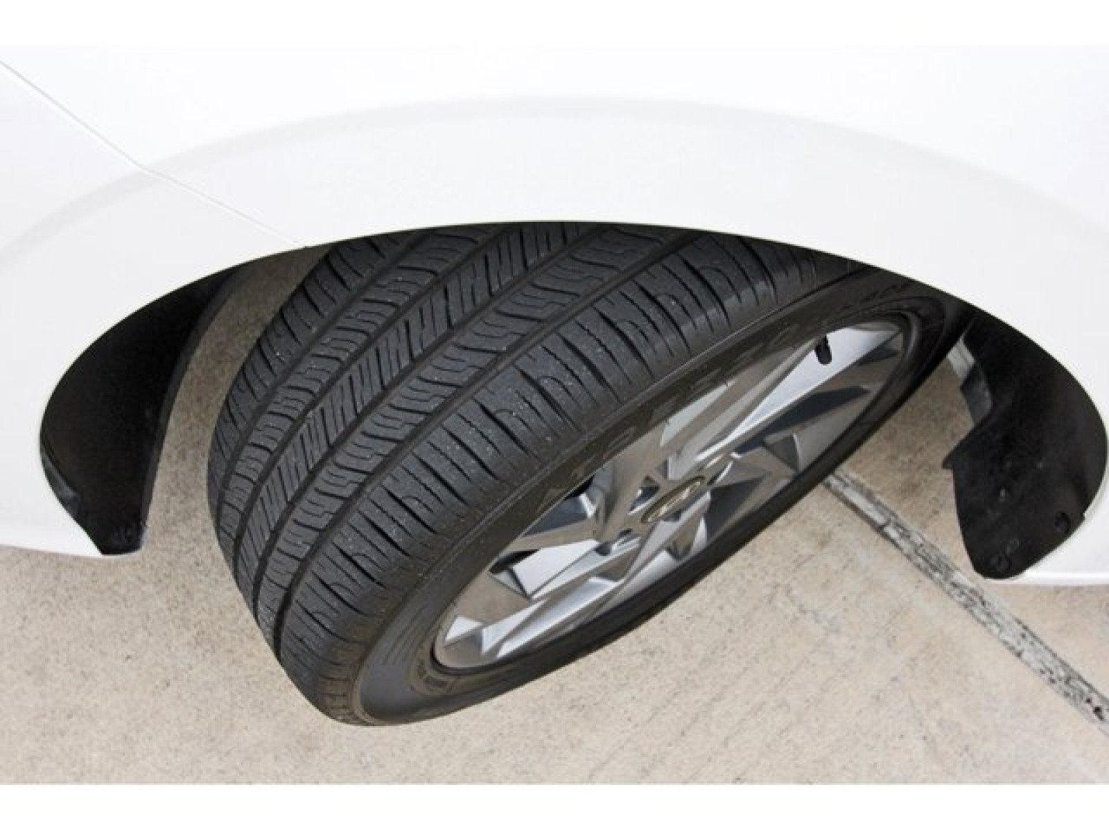 2024 Hyundai Elantra SEL White at Robbins Nissan