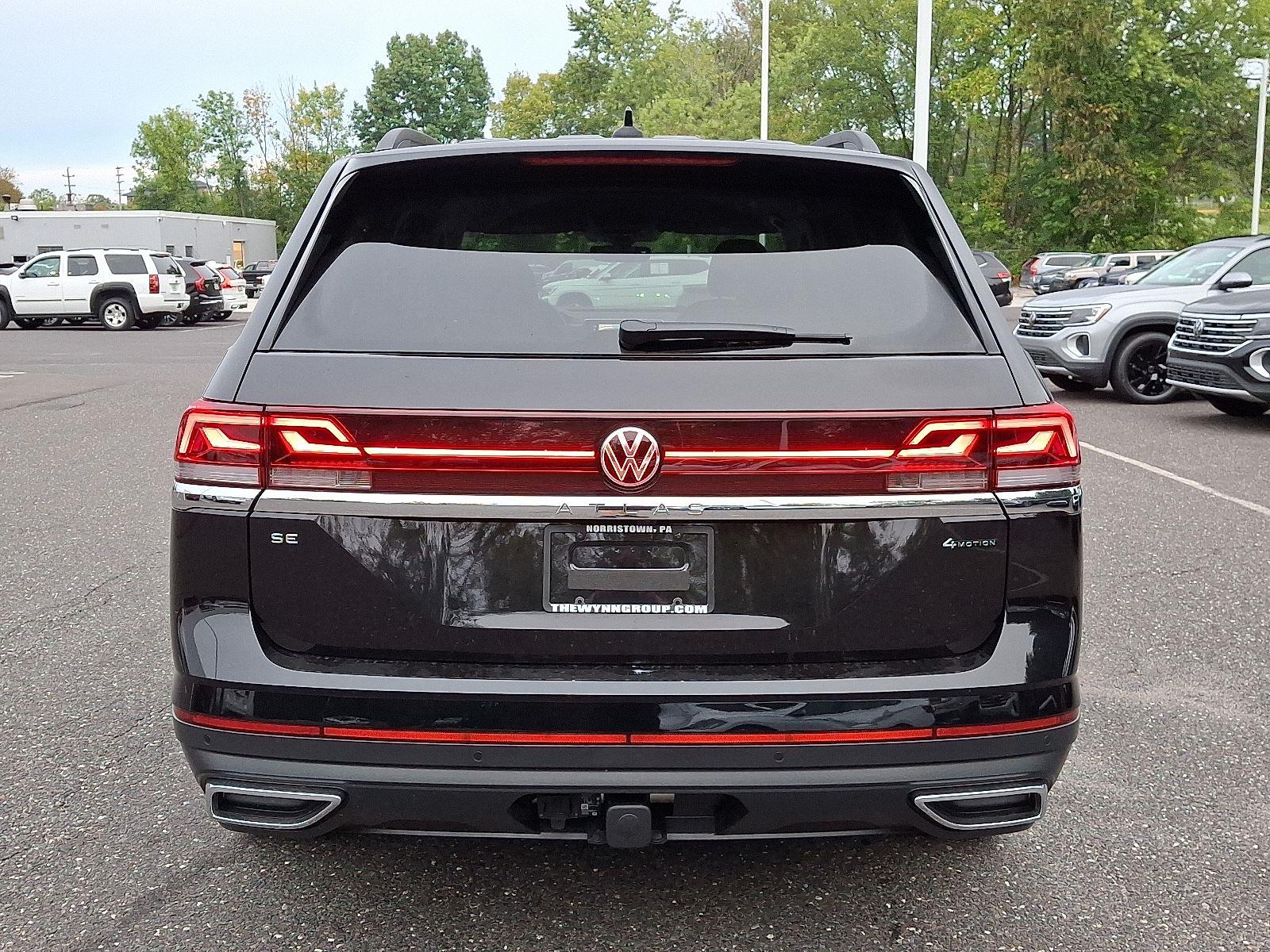 2026 Volkswagen Atlas SE Technology photo 3
