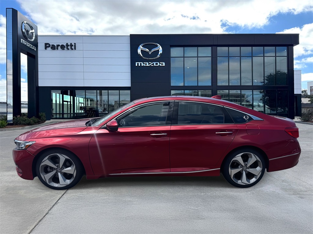 2018 Honda Accord Touring photo 2