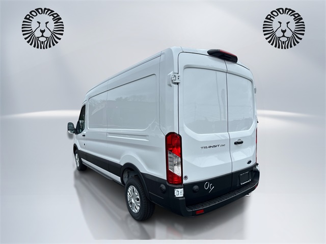 2025 Ford Transit Cargo Van photo 4