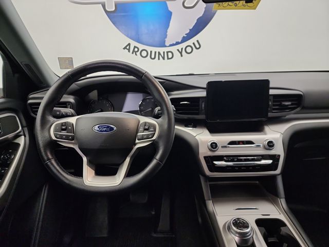 2022 Ford Explorer XLT photo 17