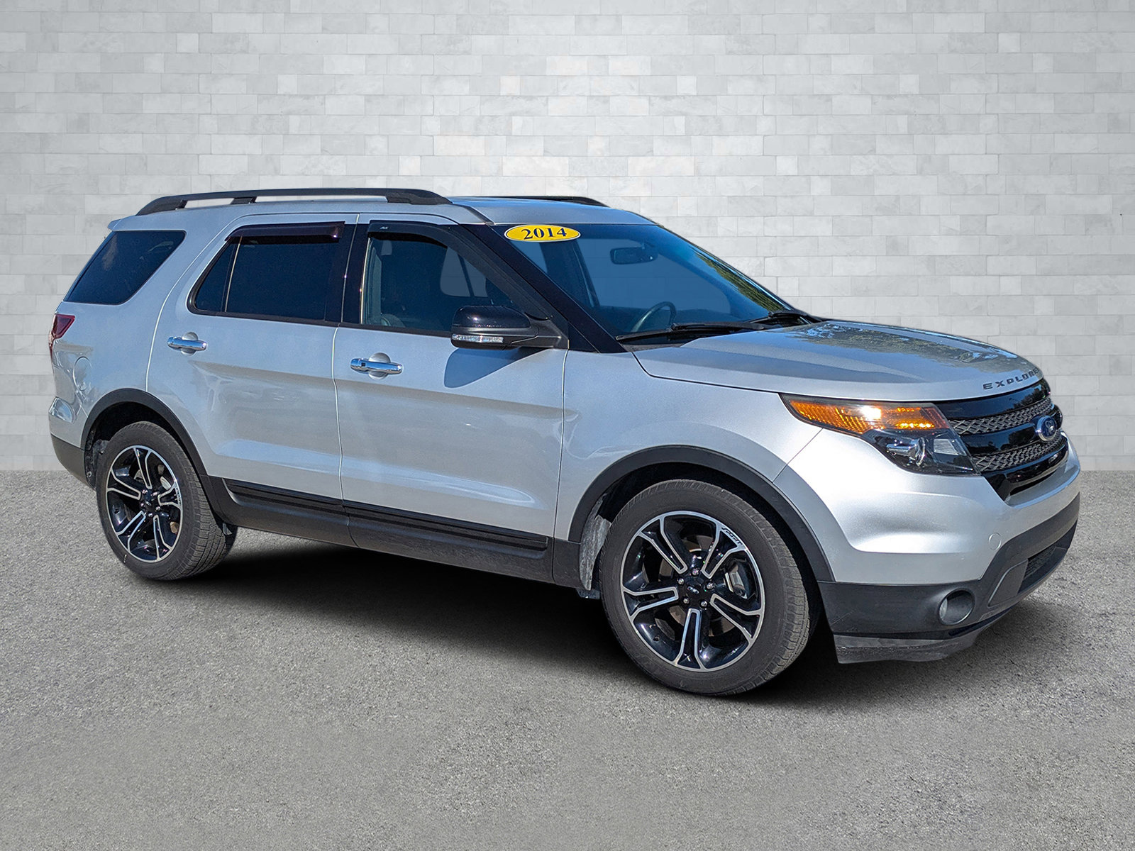 2014 Ford Explorer Sport's photo