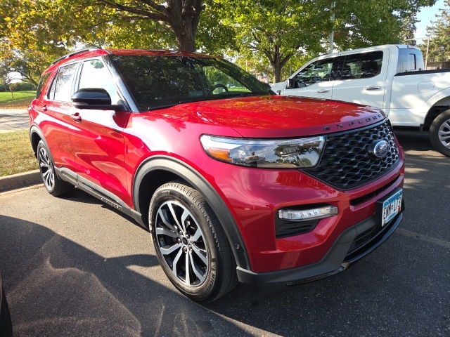 2020 Ford Explorer ST photo 4