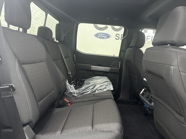 2025 Ford F-150 XLT photo 14