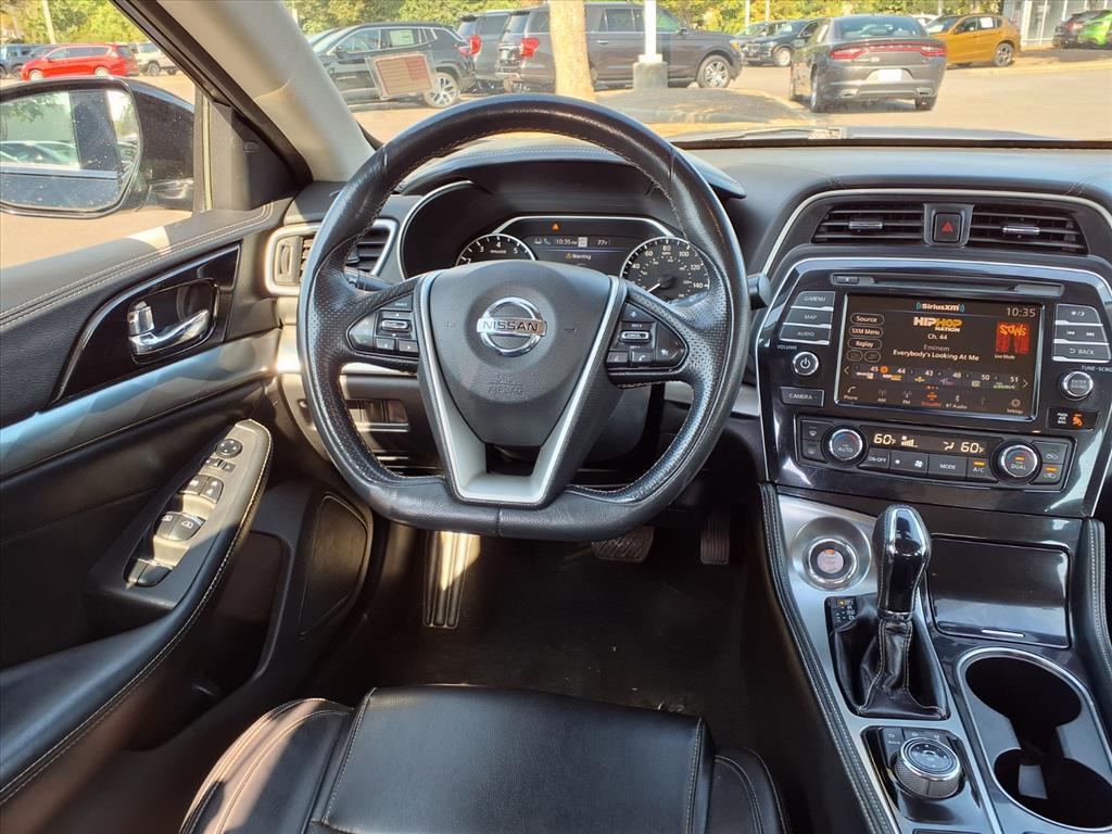 2020 Nissan Maxima SV photo 25