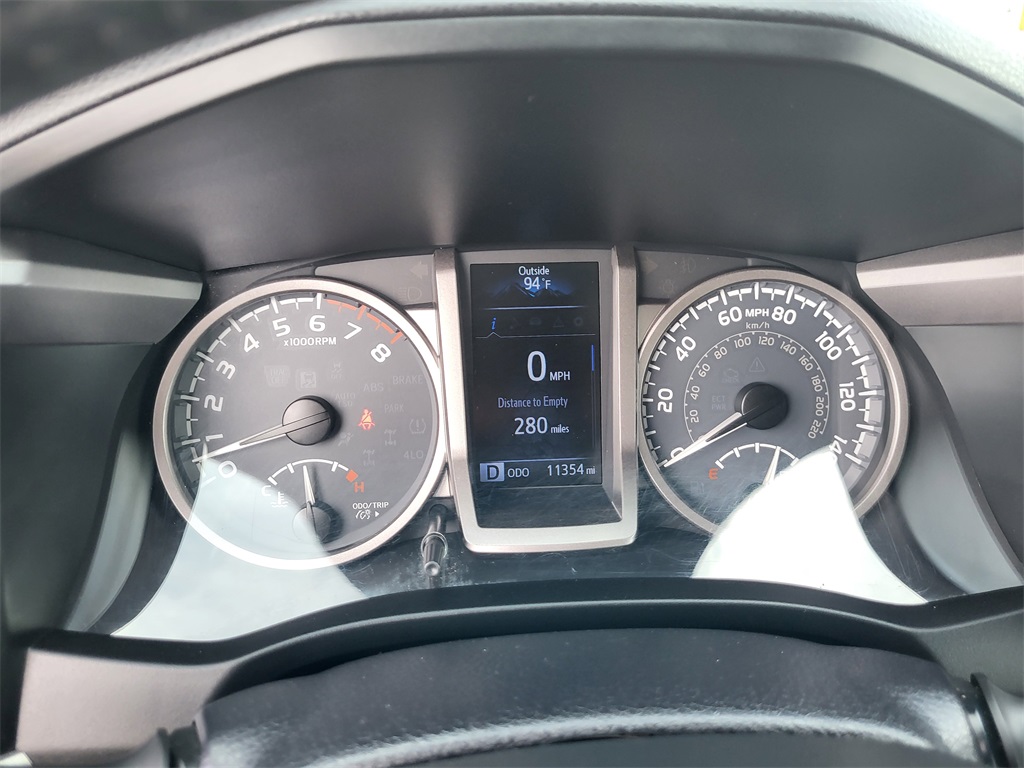 2017 Toyota Tacoma SR5 photo 24
