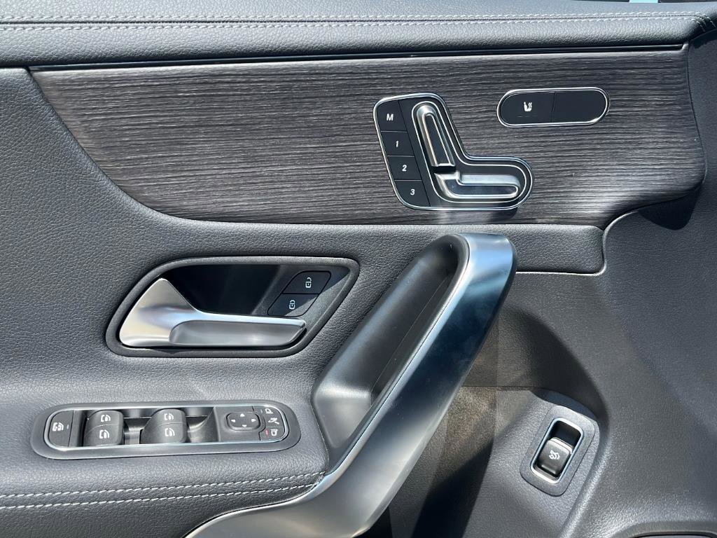 2026 Mercedes Benz CLA 250 photo 12