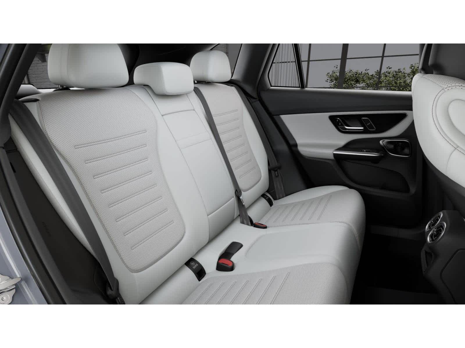 2026 Mercedes Benz GLC 300 photo 4