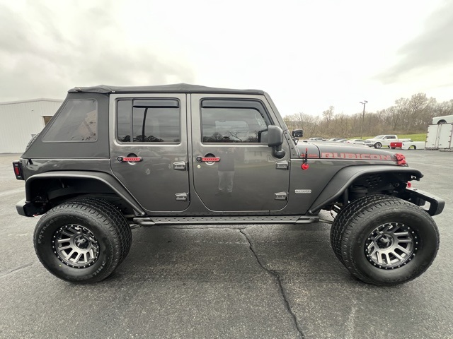 2018 Jeep Wrangler Unlimited Rubicon photo 2