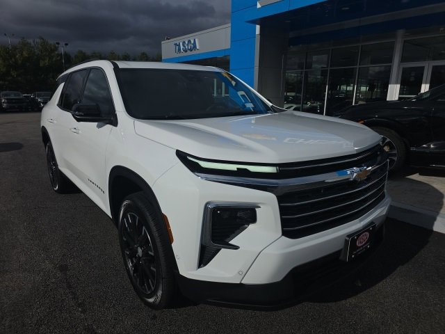 2026 Chevrolet Traverse LT's photo