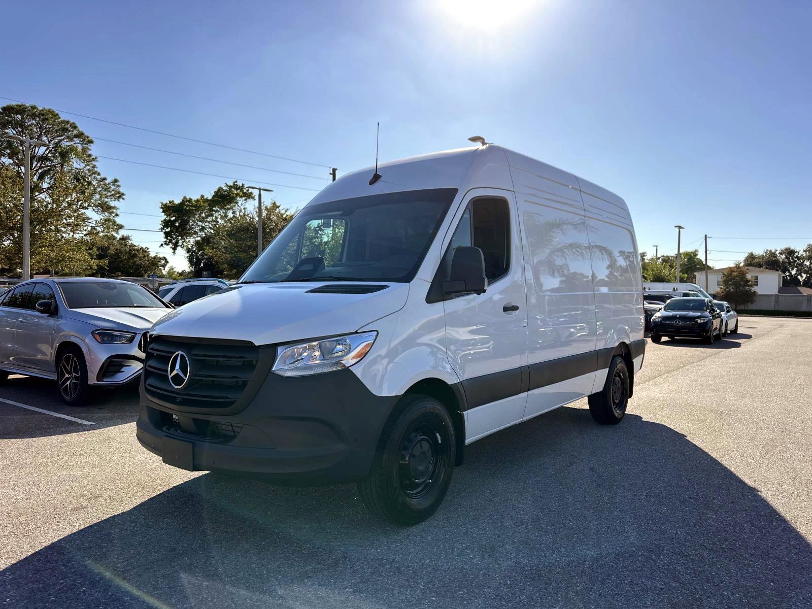 2026 Mercedes-Benz Sprinter Cargo Van Base's photo