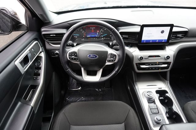 2022 Ford Explorer XLT photo 17