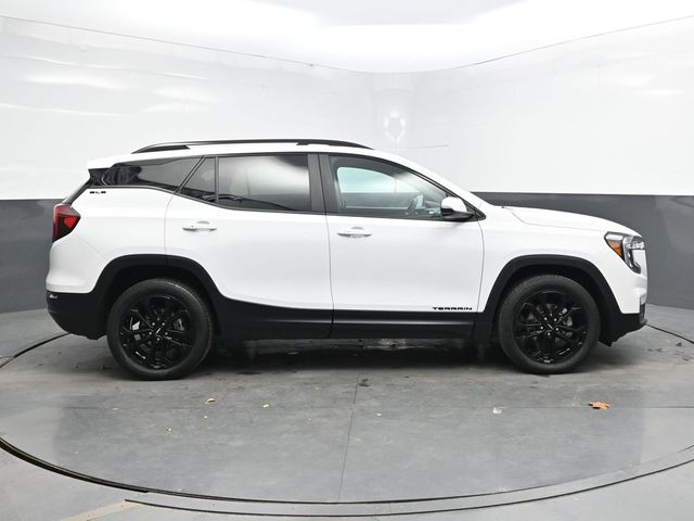 2022 Gmc Terrain SLE photo 3