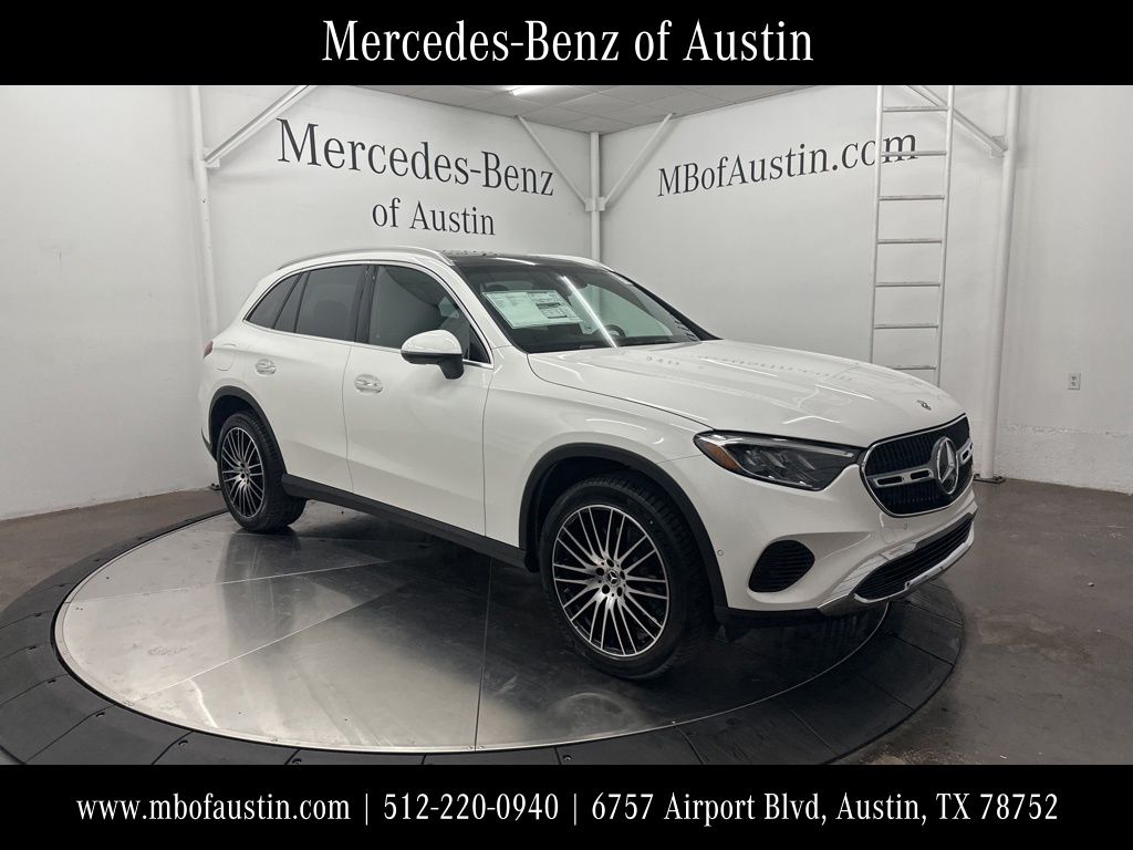 2026 Mercedes-Benz GLC Base's photo