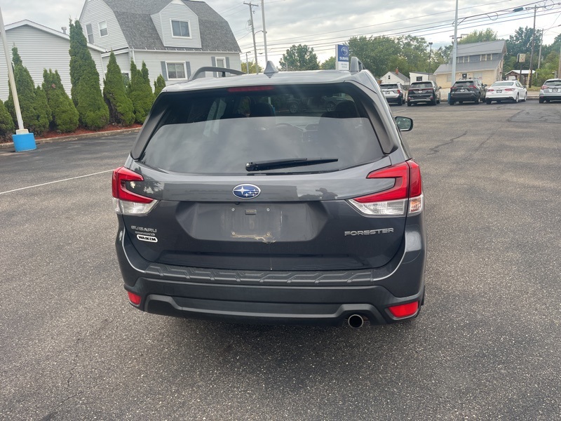 2021 Subaru Forester Limited photo 2