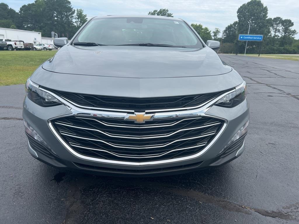 2024 Chevrolet Malibu 1LT photo 4