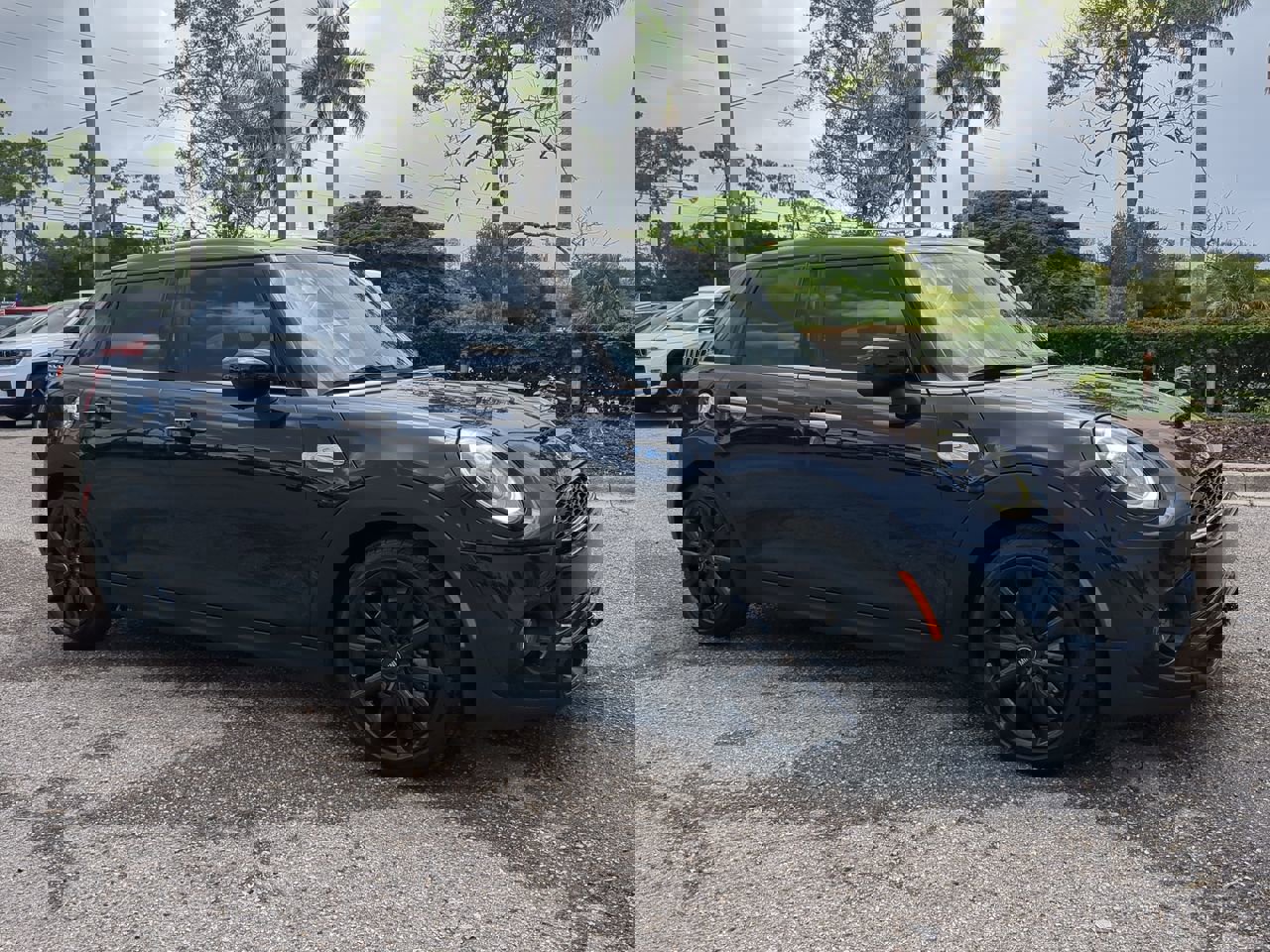 WMWXU9C02M2N55946