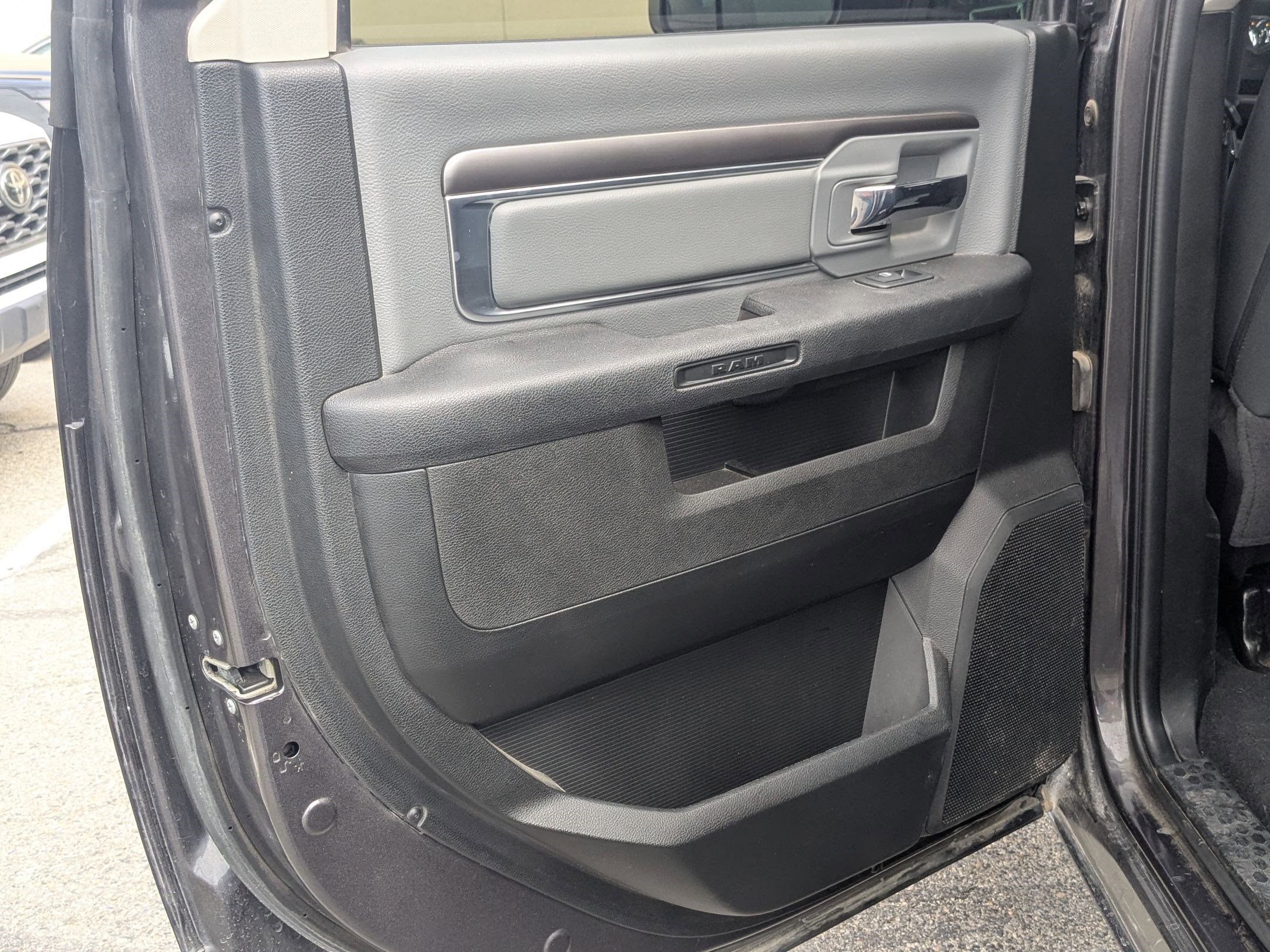 2023 Ram 1500 Classic SLT photo 26