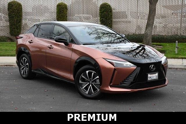 2024 Lexus RZ Premium's photo