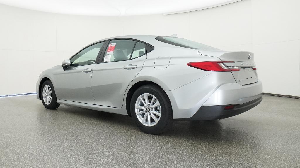 2026 Toyota Camry LE photo 14