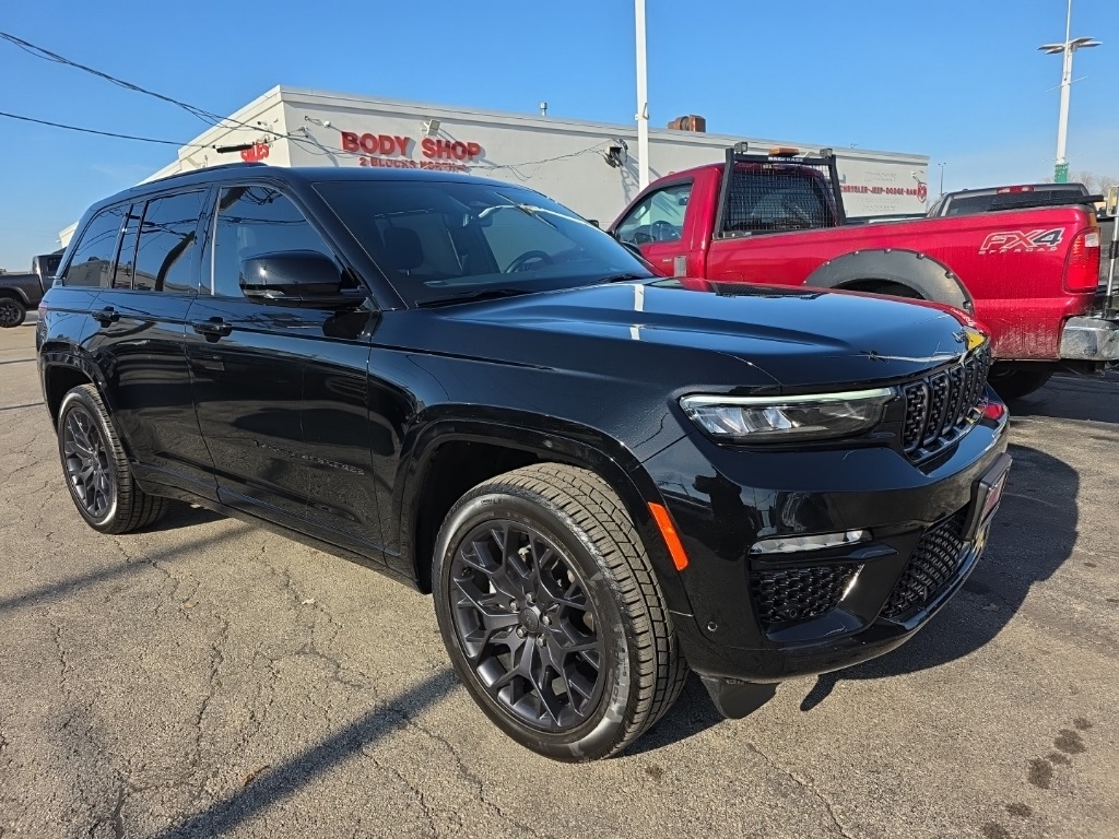 2025 Jeep Grand Cherokee Summit Reserve's photo