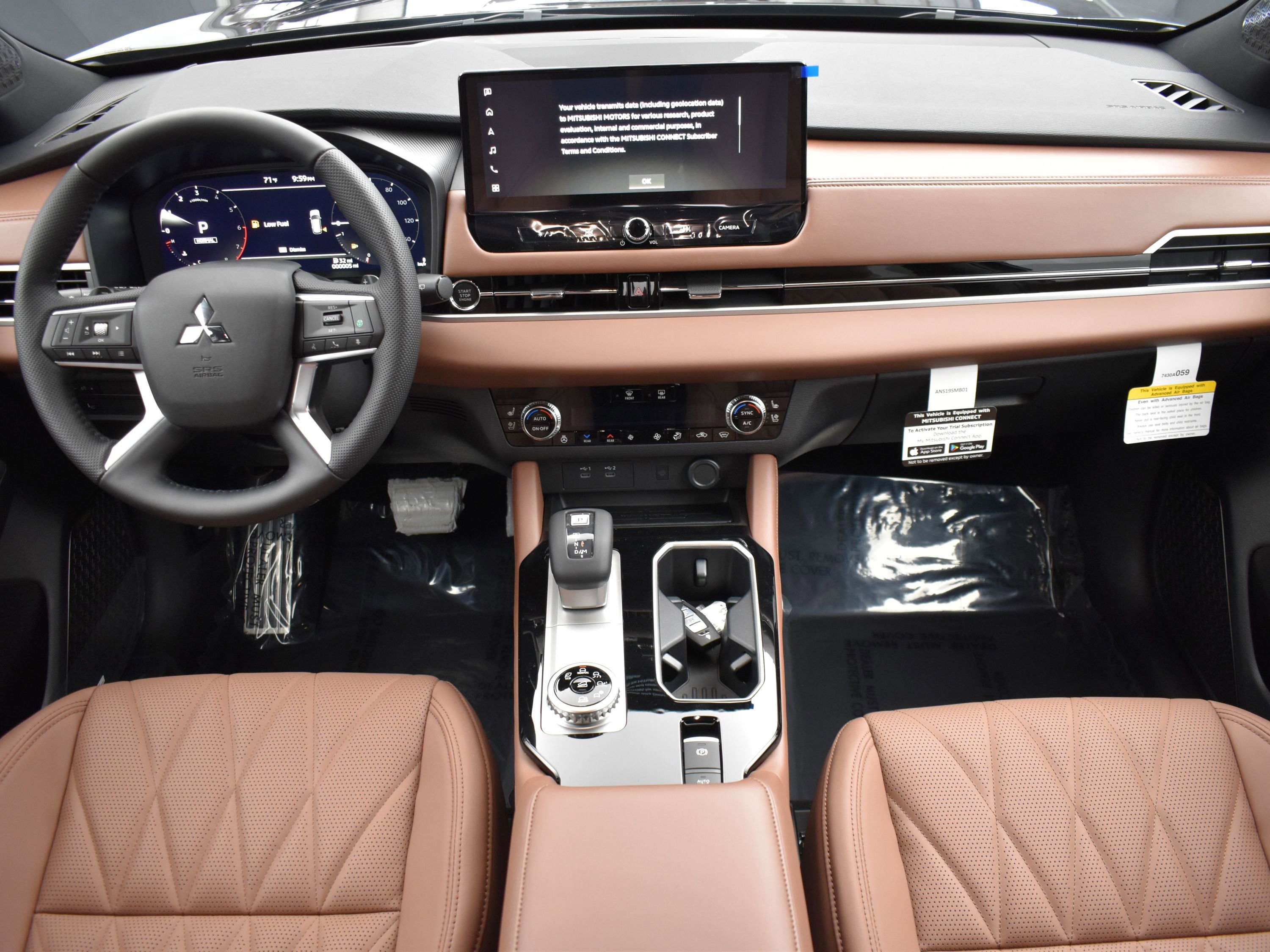 2025 Mitsubishi Outlander SEL photo 16
