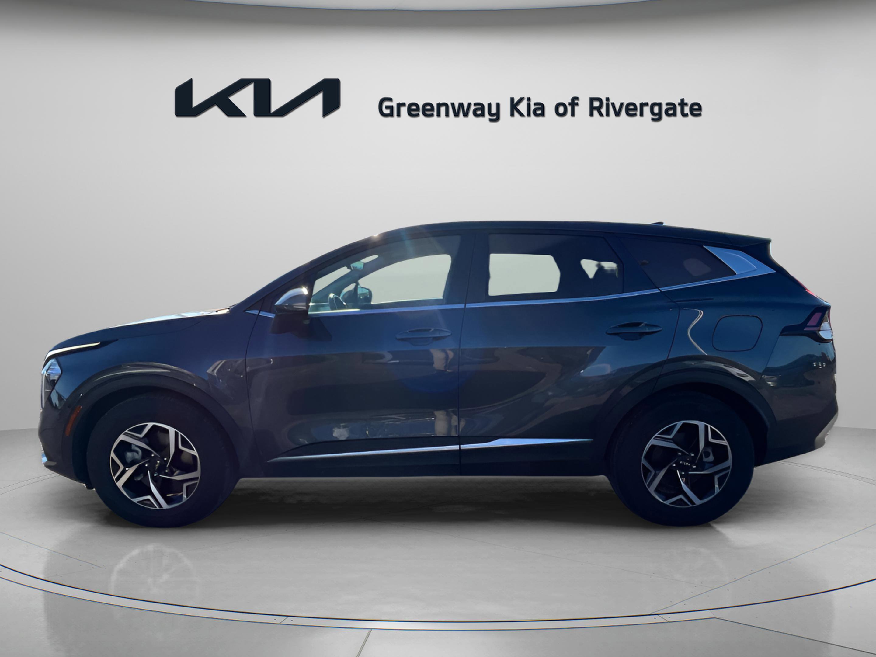 2023 Kia Sportage LX photo 2