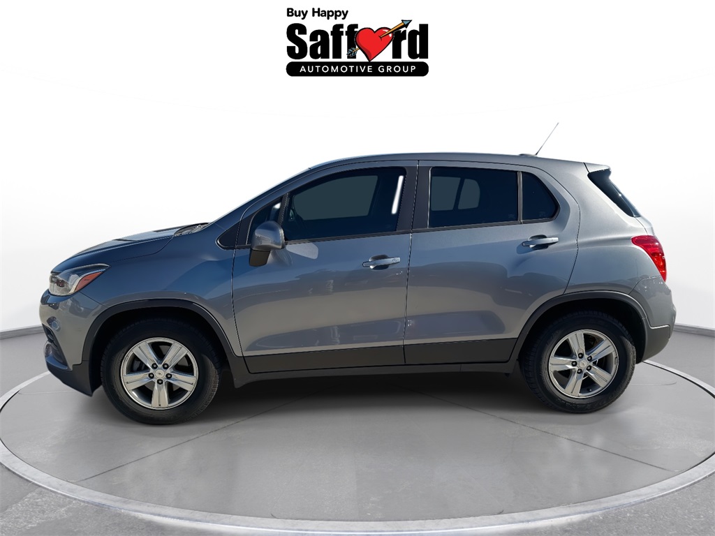 2020 Chevrolet Trax LS photo 2