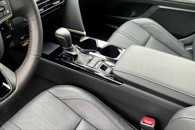 2025 Toyota Camry XSE photo 16