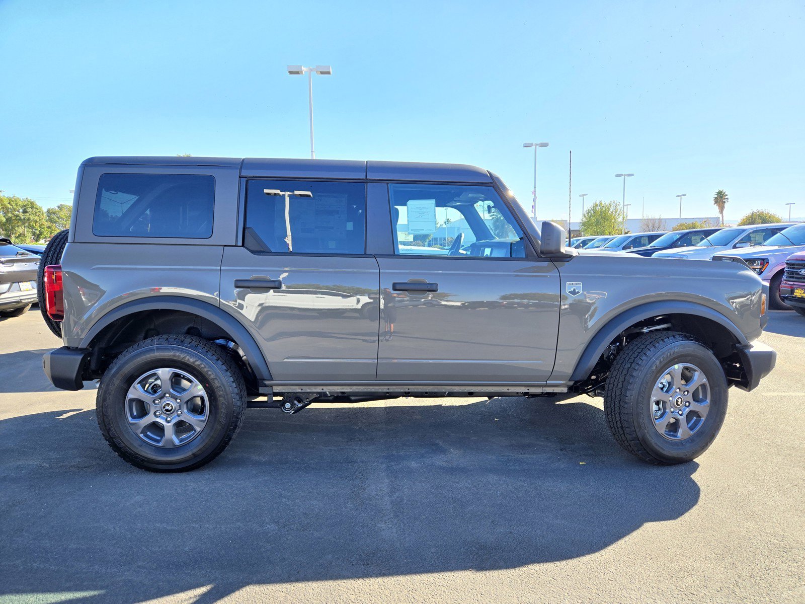 2025 Ford Bronco Big Bend photo 3