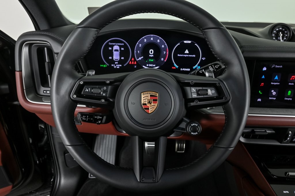 2025 Porsche Cayenne E-Hybrid S photo 9