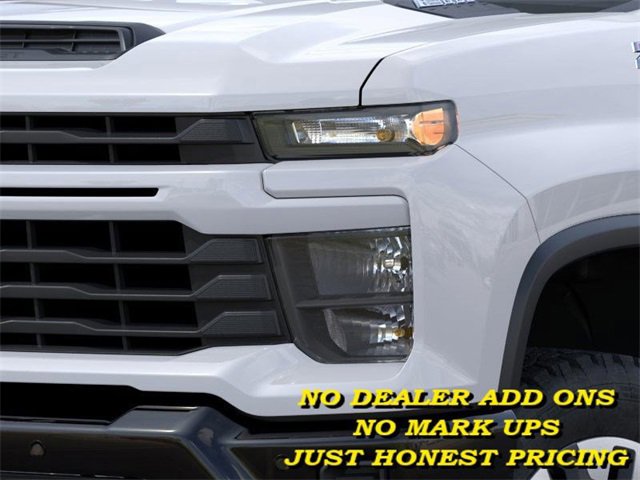 2025 Chevrolet Silverado 2500HD Custom photo 10