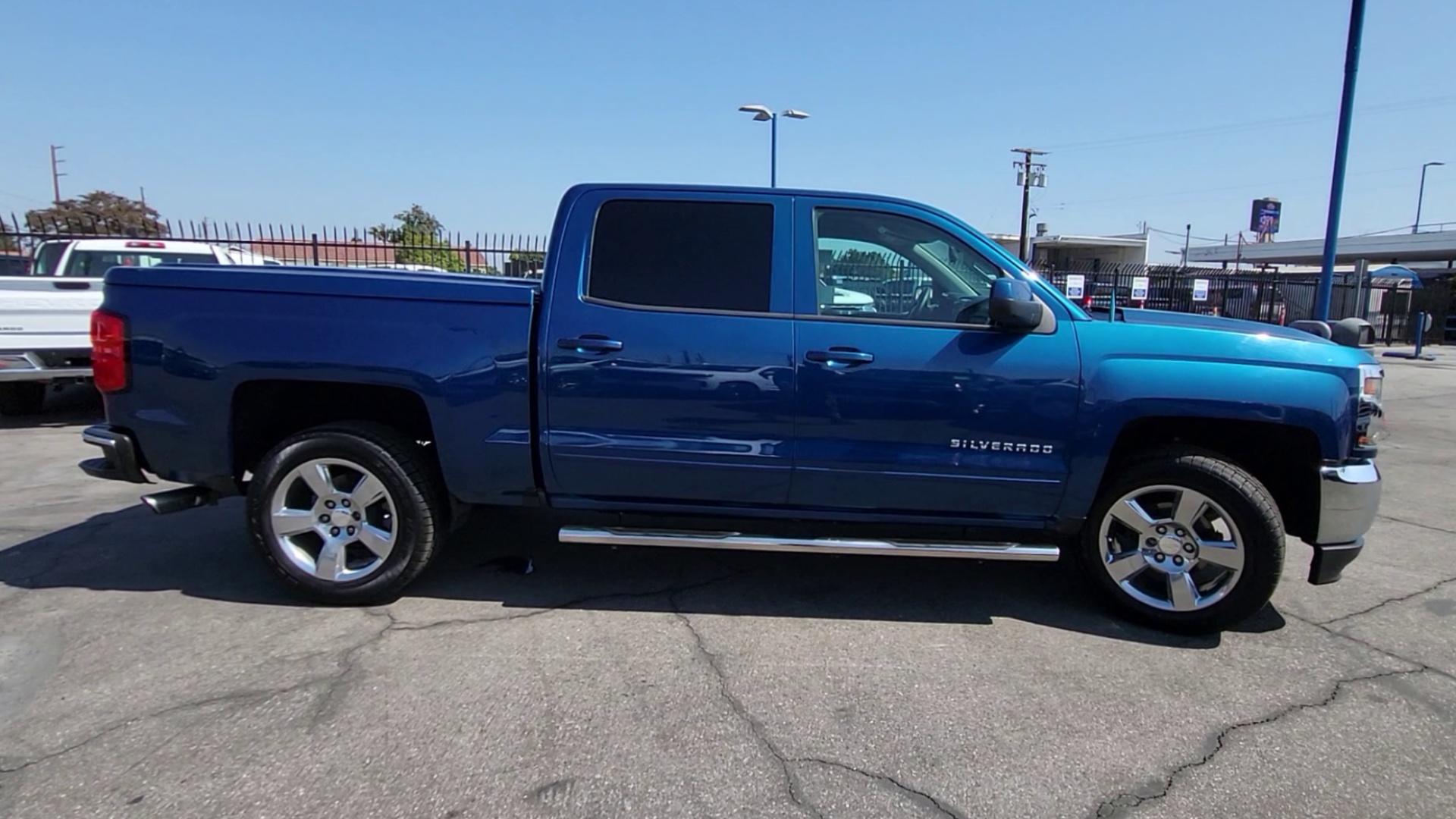 2018 Chevrolet Silverado 1500 LT photo 40