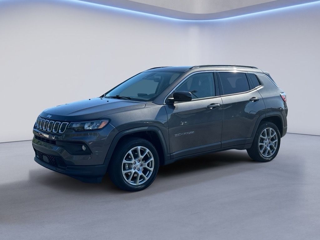 2022 Jeep Compass Latitude Lux's photo