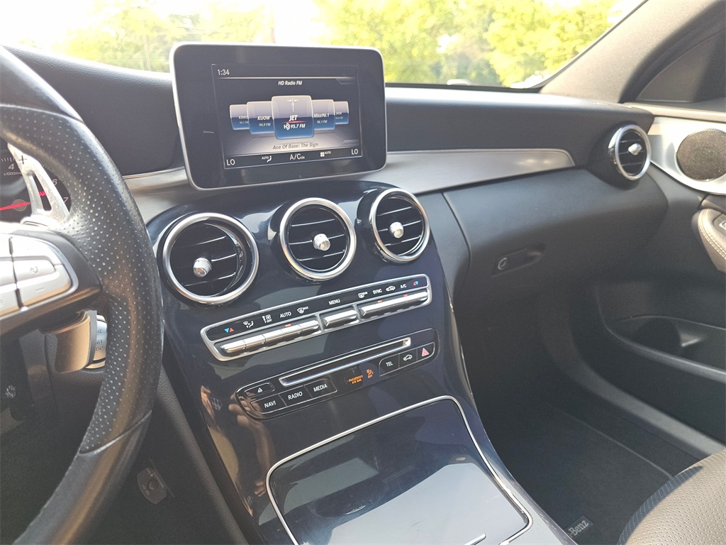2018 Mercedes Benz C 300 photo 26