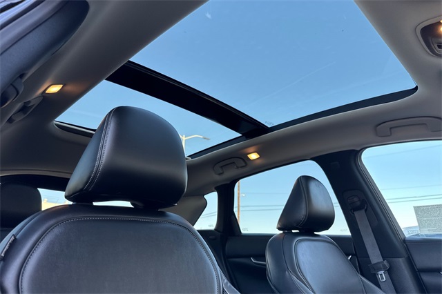 2022 Infiniti QX50 Luxe photo 18