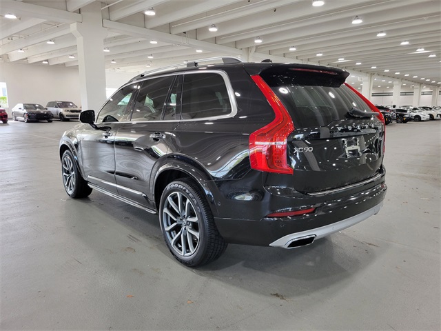 2019 Volvo XC90 T6 Momentum photo 12