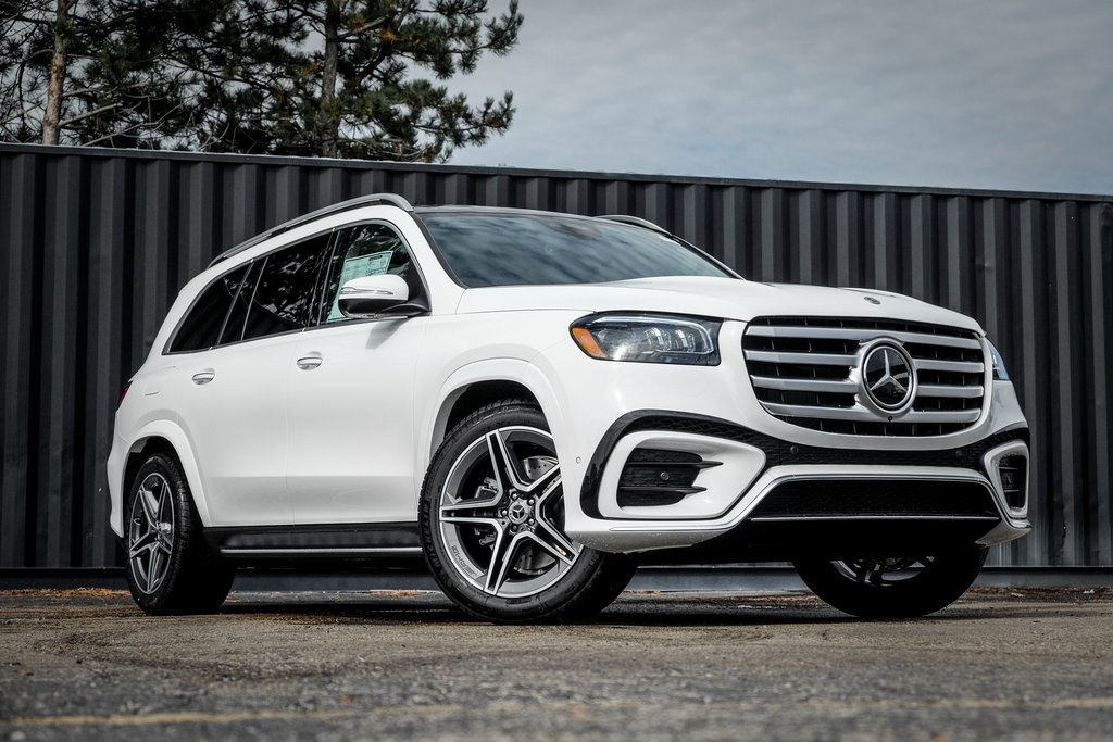 2026 Mercedes-Benz GLS Base's photo