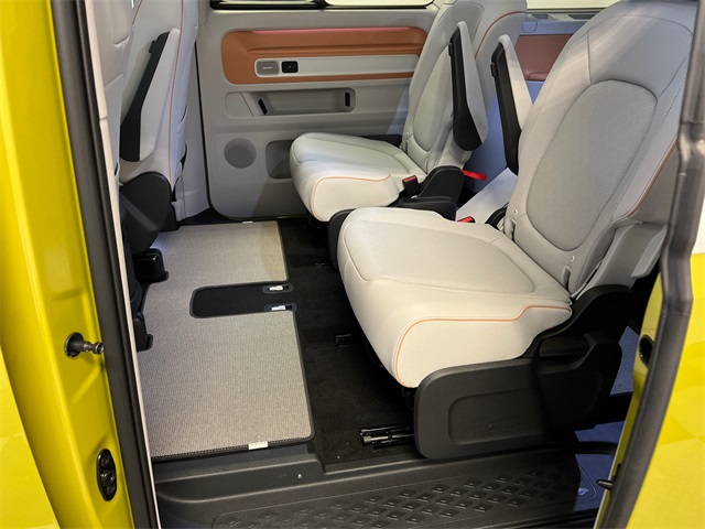 2025 Volkswagen ID. Buzz photo 10