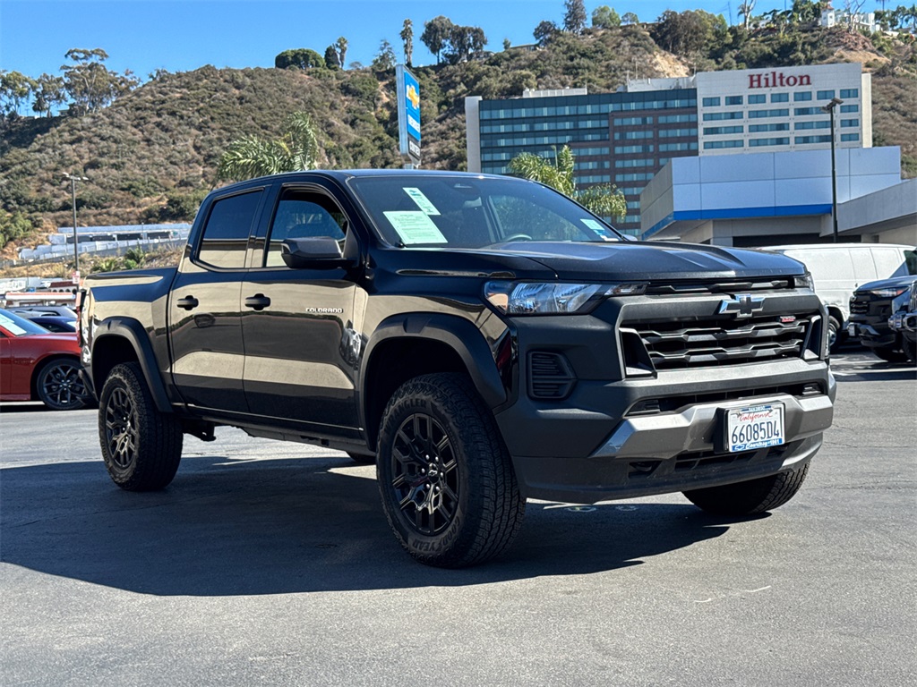 2025 Chevrolet Colorado Trail Boss photo 4