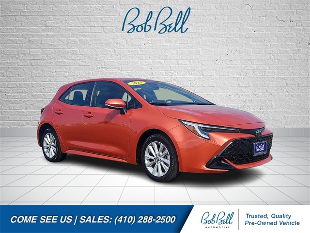 2025 Toyota Corolla Hatchback SE's photo