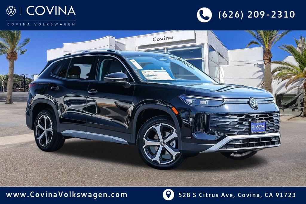 2025 Volkswagen Tiguan SE's photo