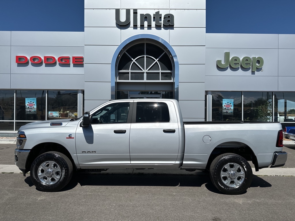 2025 Ram 2500 Big Horn photo 2