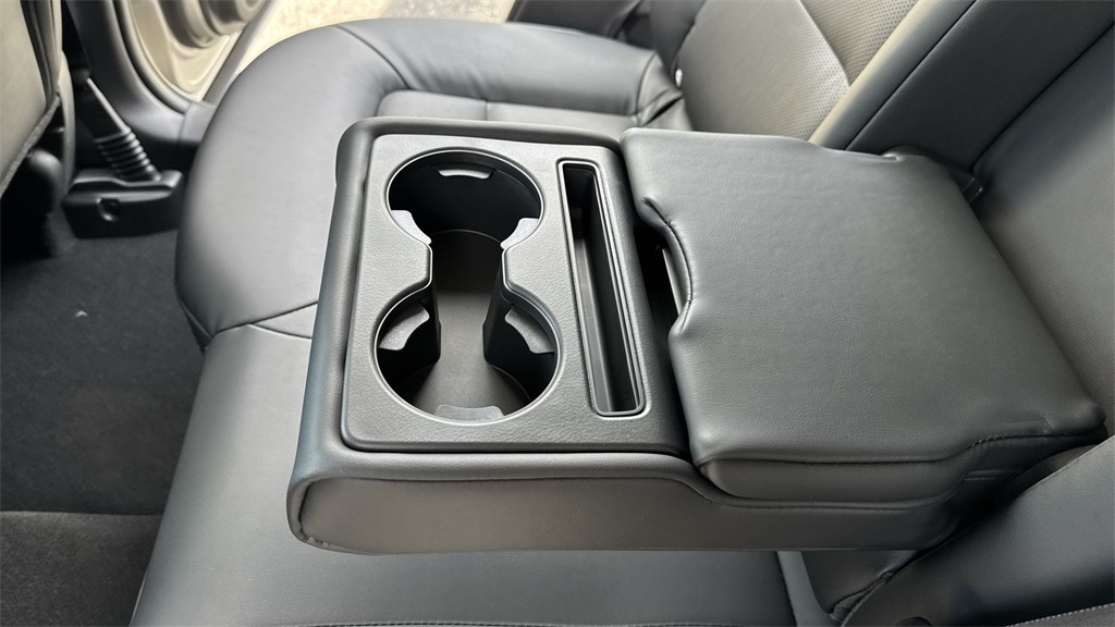 2025 Mazda CX-5 2.5 Select photo 38
