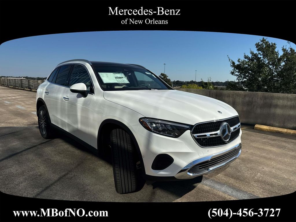 2026 Mercedes-Benz GLC Base's photo