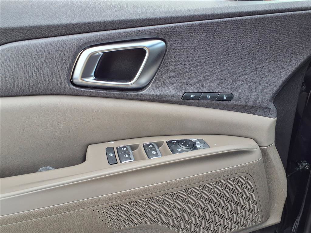 2026 Kia Carnival EX photo 10