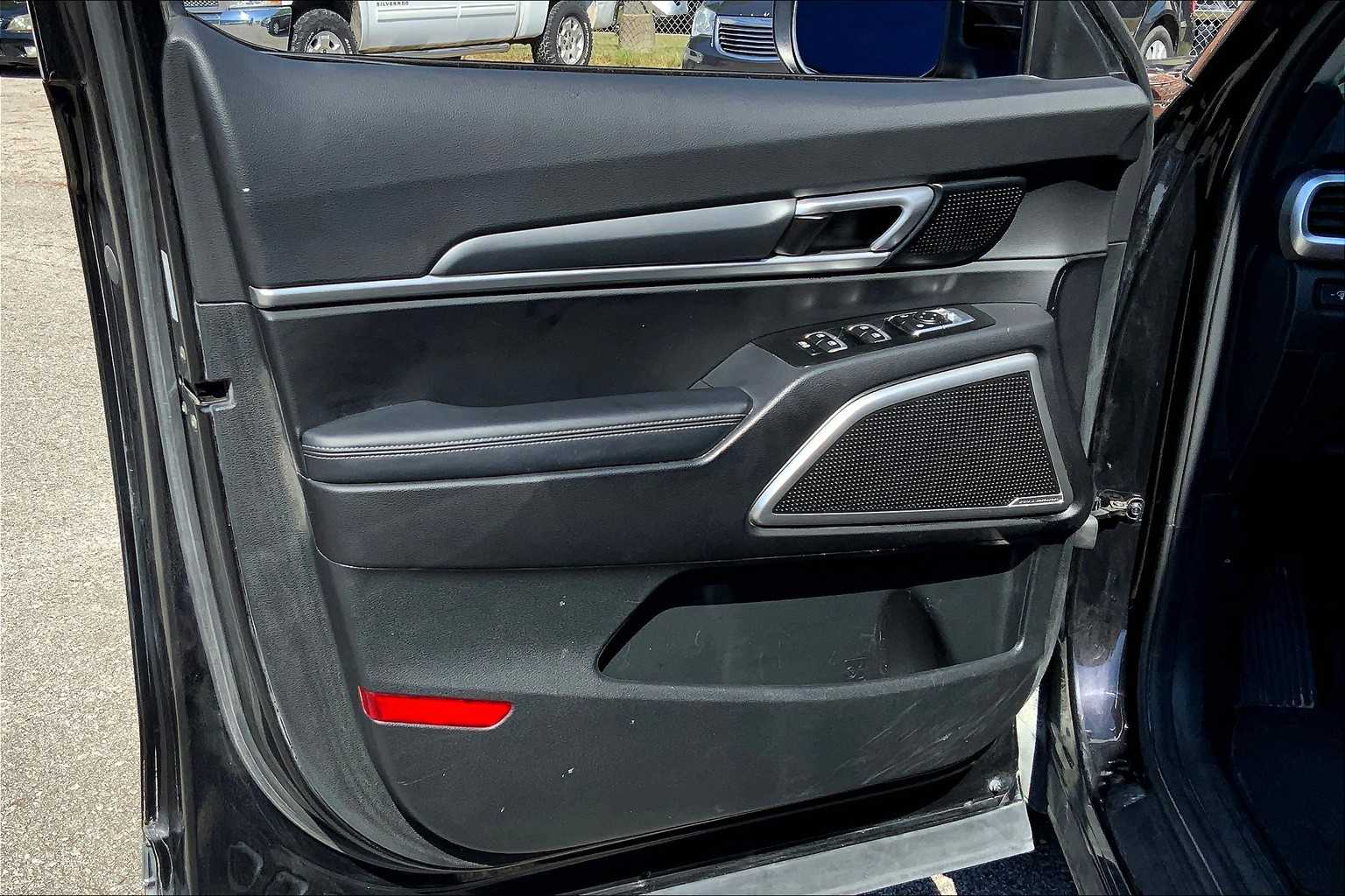 2021 Kia Telluride S photo 17
